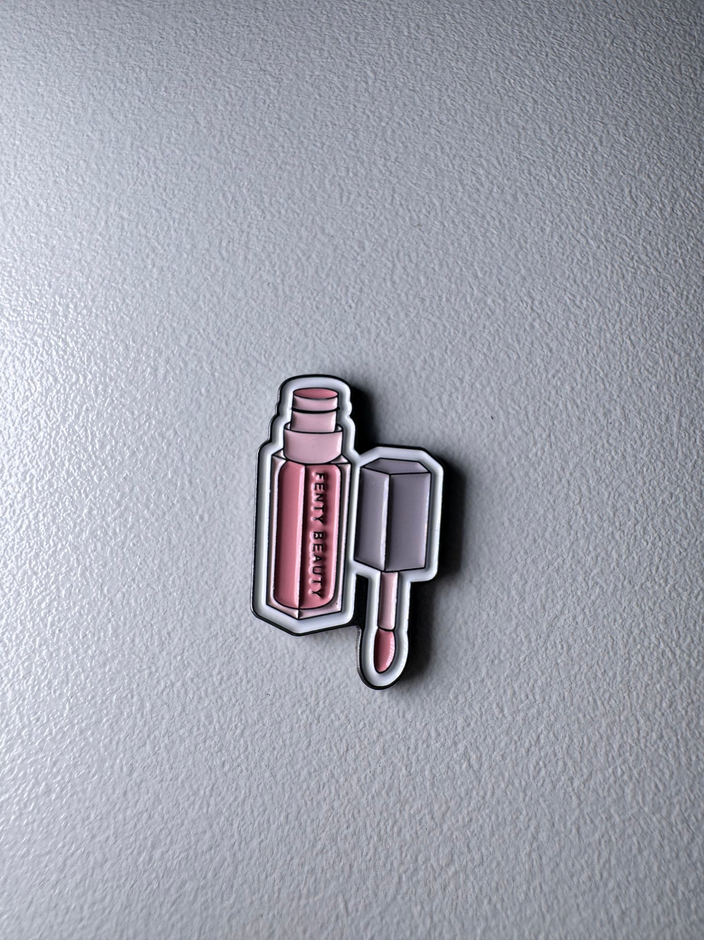 Fenty gloss bomb charm