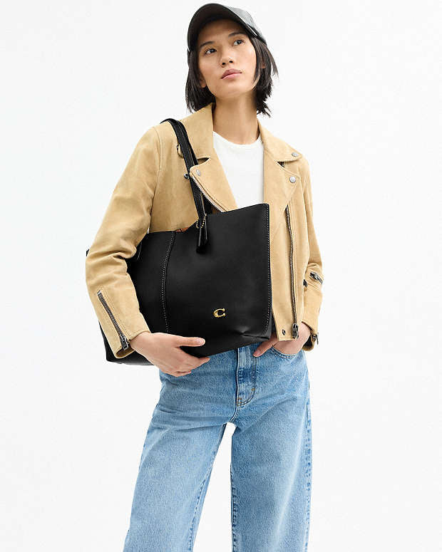 Coach North Tote Bag 32