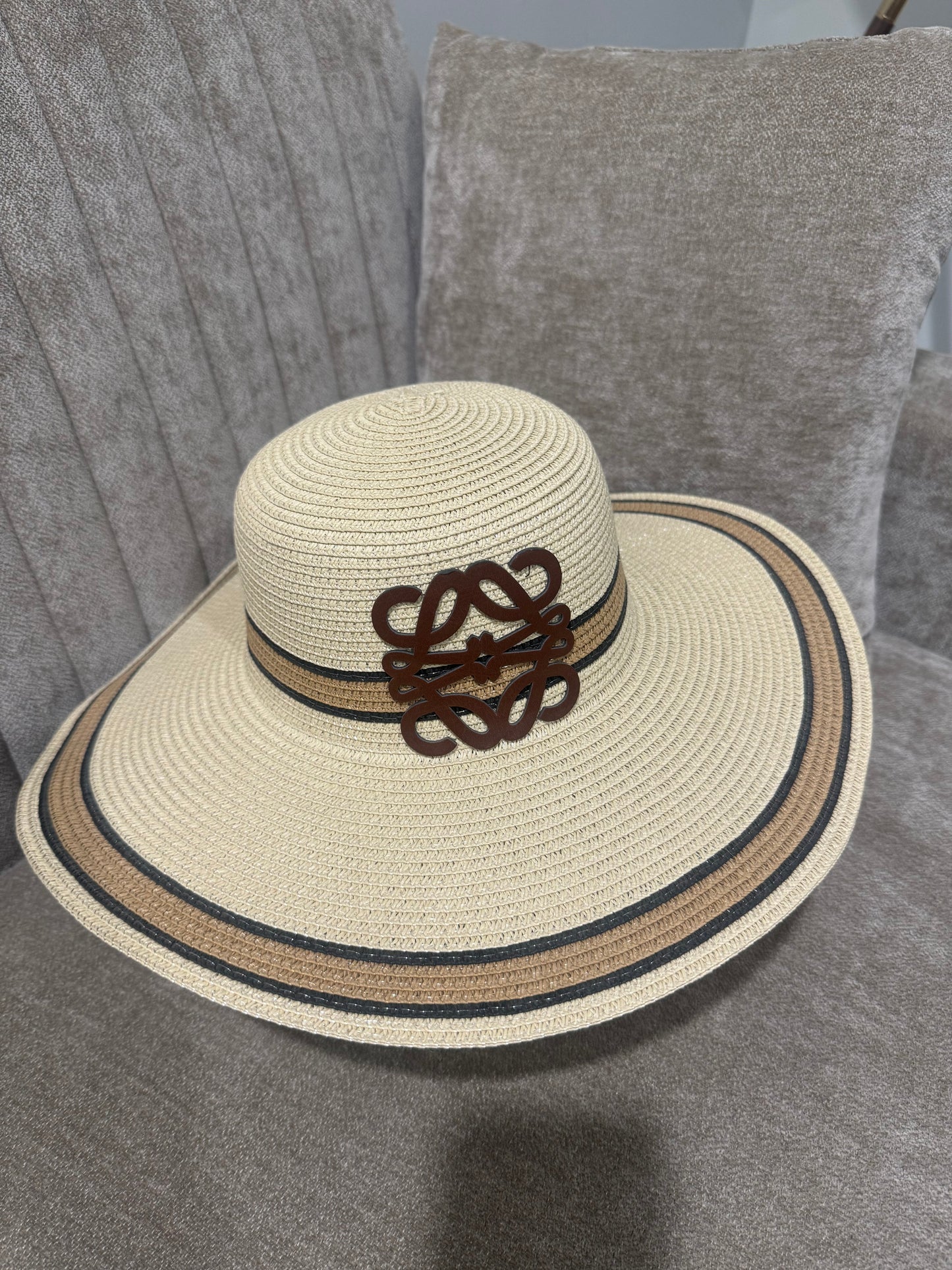 Loewe hat 👒